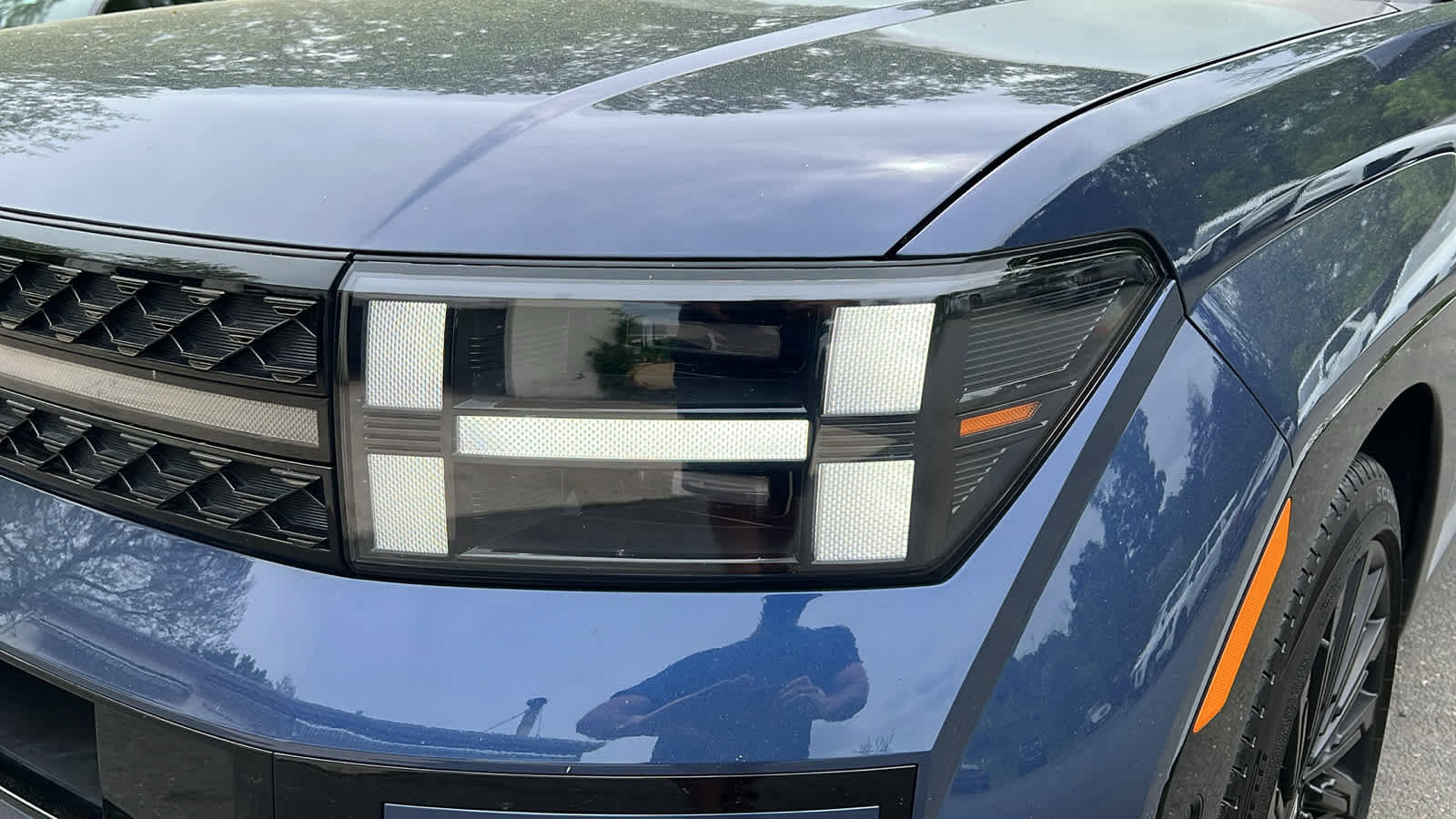 Used 2025 Hyundai Santa Fe Calligraphy image 9