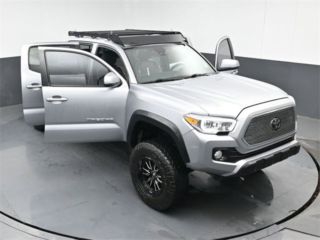 Used 2021 Toyota Tacoma TRD Off-Road image 48