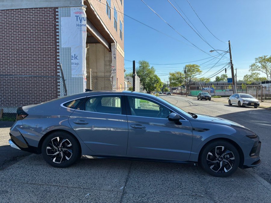 Used 2024 Hyundai Sonata SEL FWD image 9