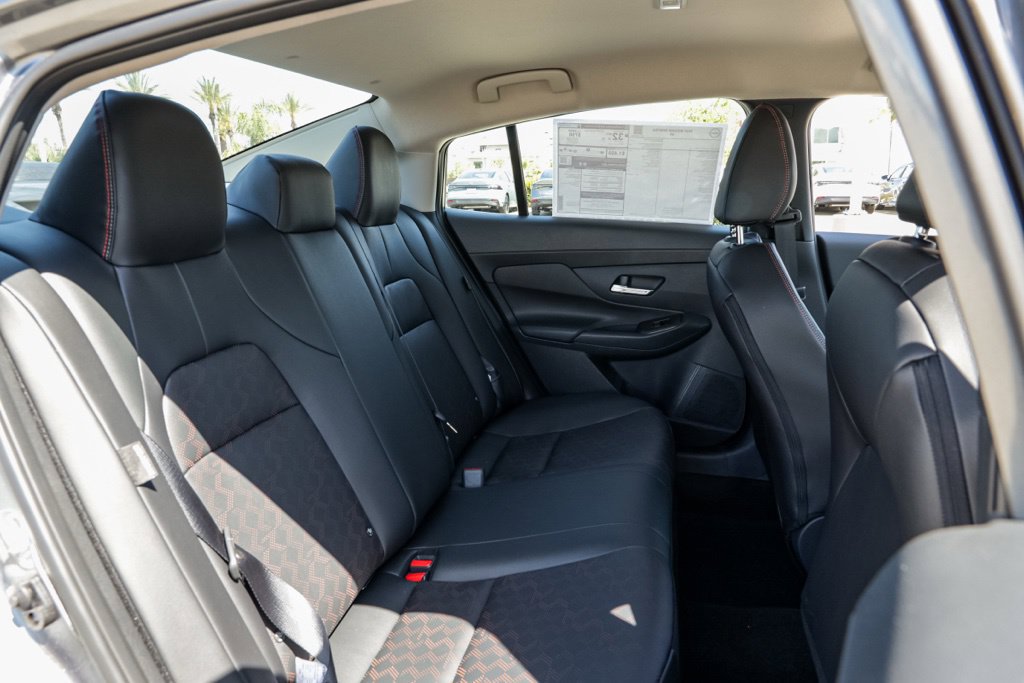 New 2027 Nissan Sentra SR FWD image 22