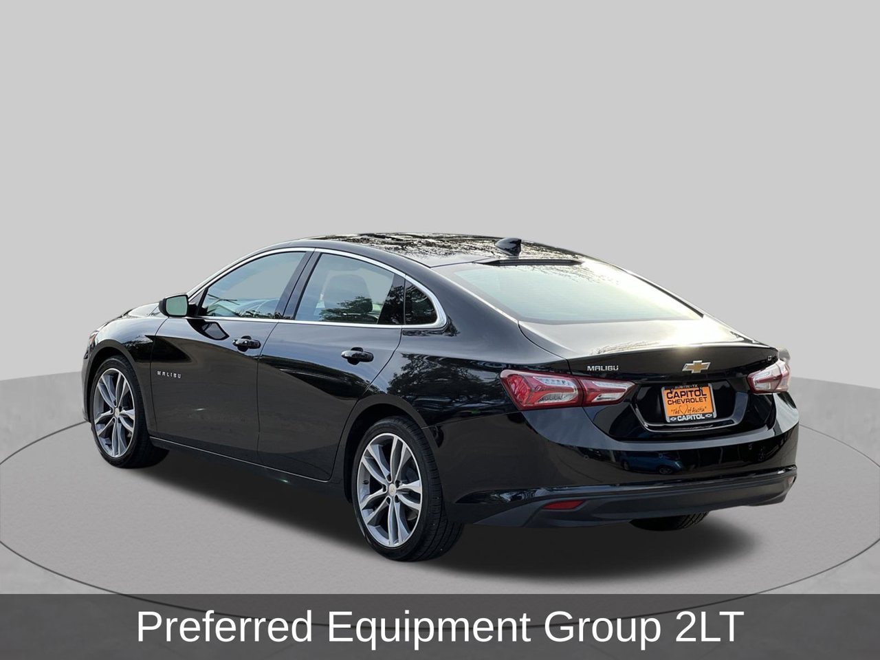 Used 2024 Chevrolet Malibu LT FWD image 3