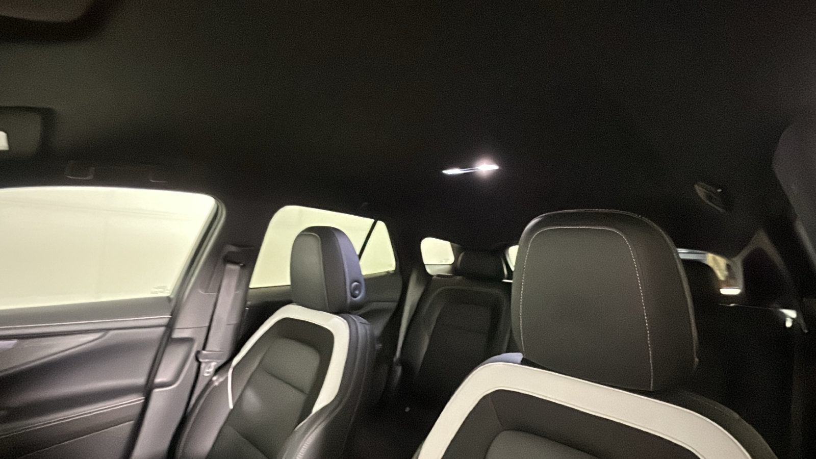 Used 2024 Chevrolet Blazer EV LT AWD/4WD image 16