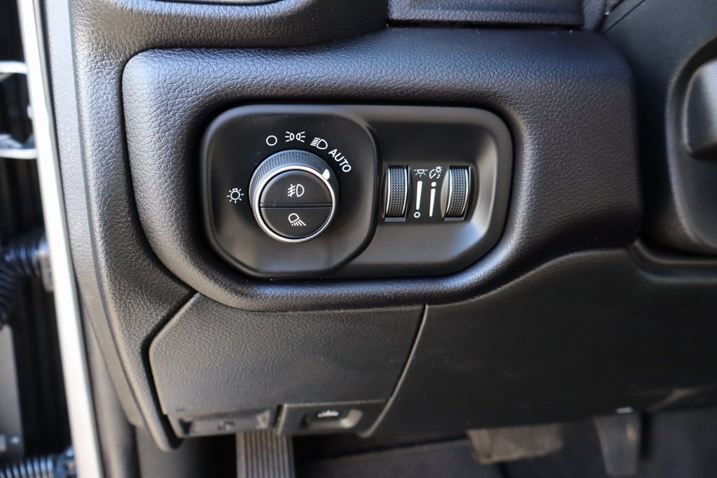 Used 2022 RAM 3500 Laramie w/ Night Edition image 15