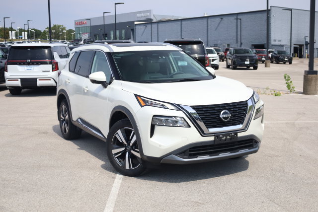 Certified 2023 Nissan Rogue SL w/ SL Premium Package AWD/4WD image 2