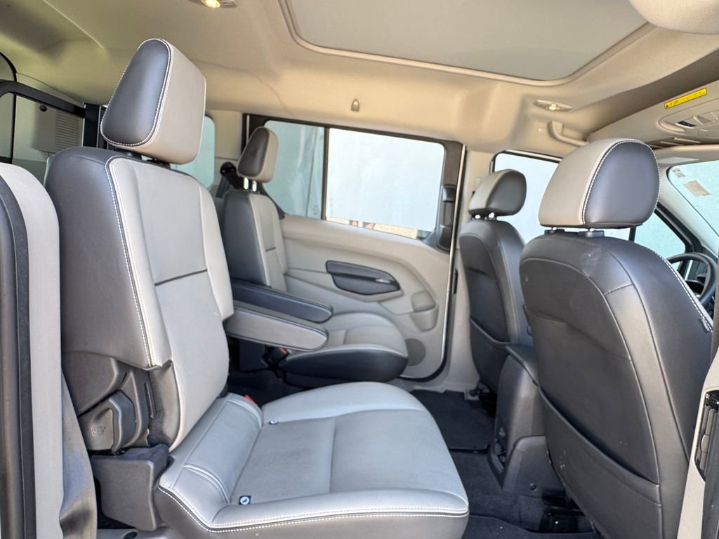 Used 2016 Ford Transit Connect Titanium FWD image 27