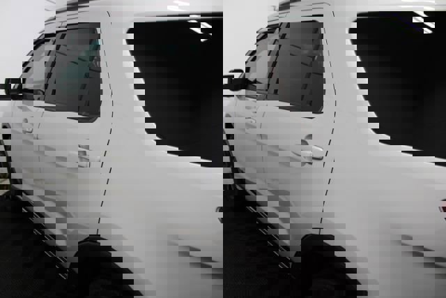 Used 2017 Ford Explorer XLT image 9