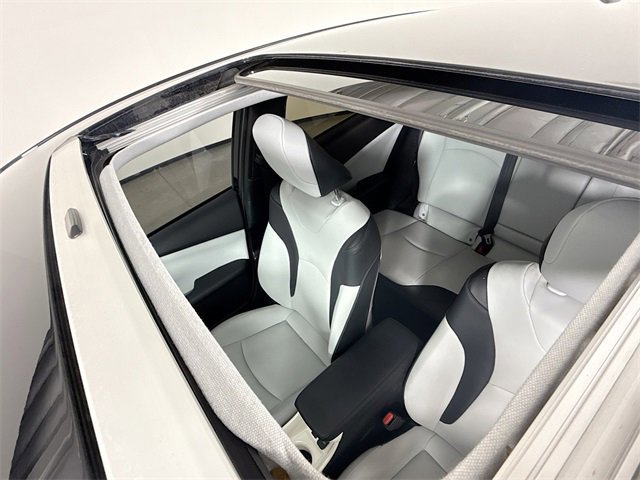 Certified 2016 Toyota Prius Four image 21