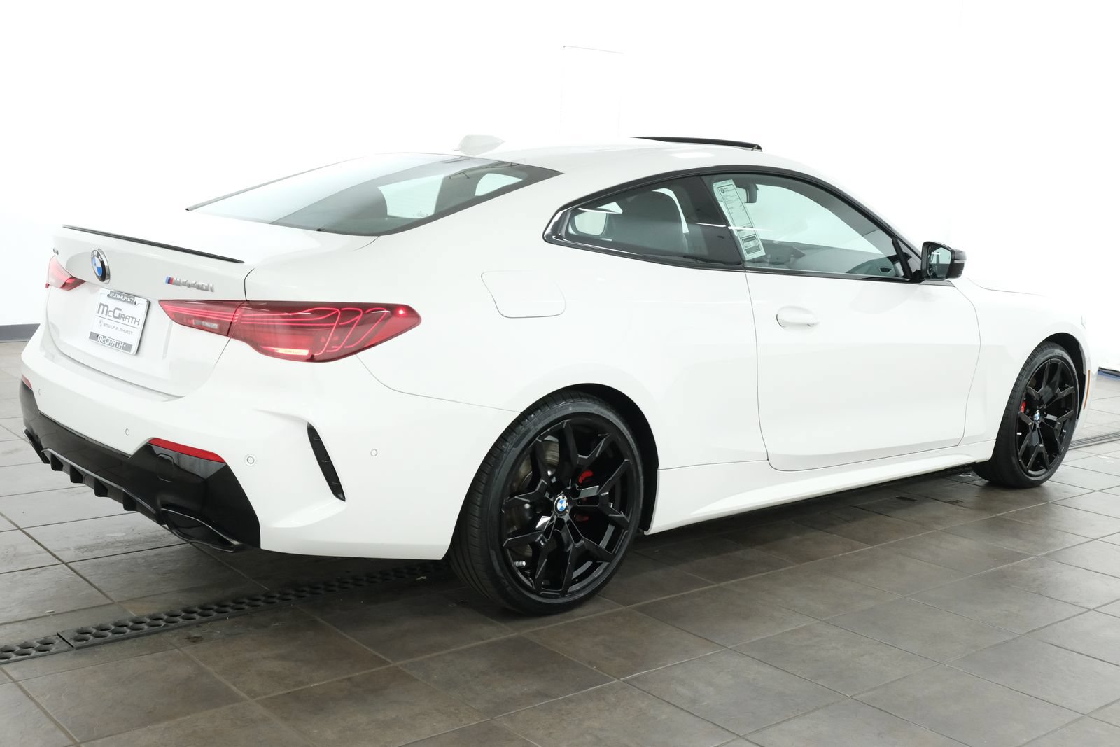 Used 2025 BMW 440i xDrive Coupe w/ Premium Package AWD/4WD image 5