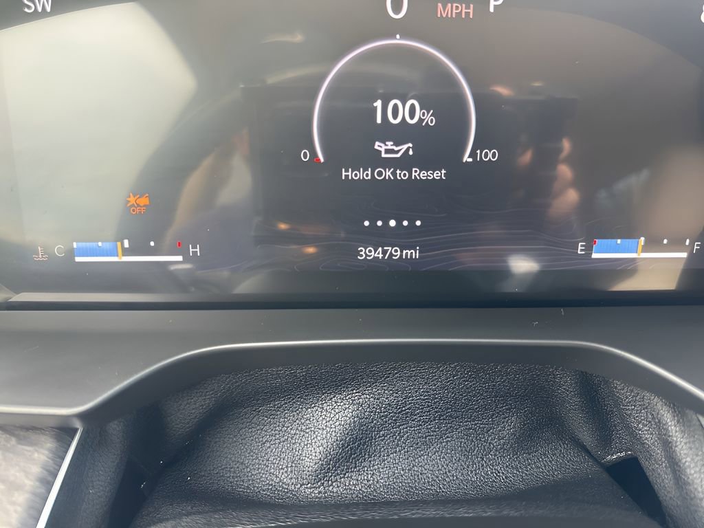 Used 2021 Jeep Grand Cherokee L Limited w/ Luxury Tech Group II image 28