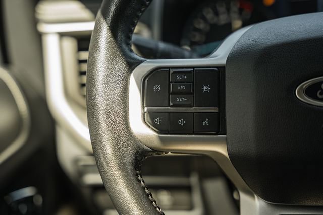 Used 2022 Ford Expedition XLT image 40