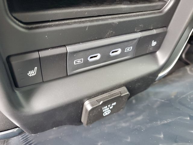 New 2026 RAM 1500 Laramie w/ Sport Appearance Package AWD/4WD image 11