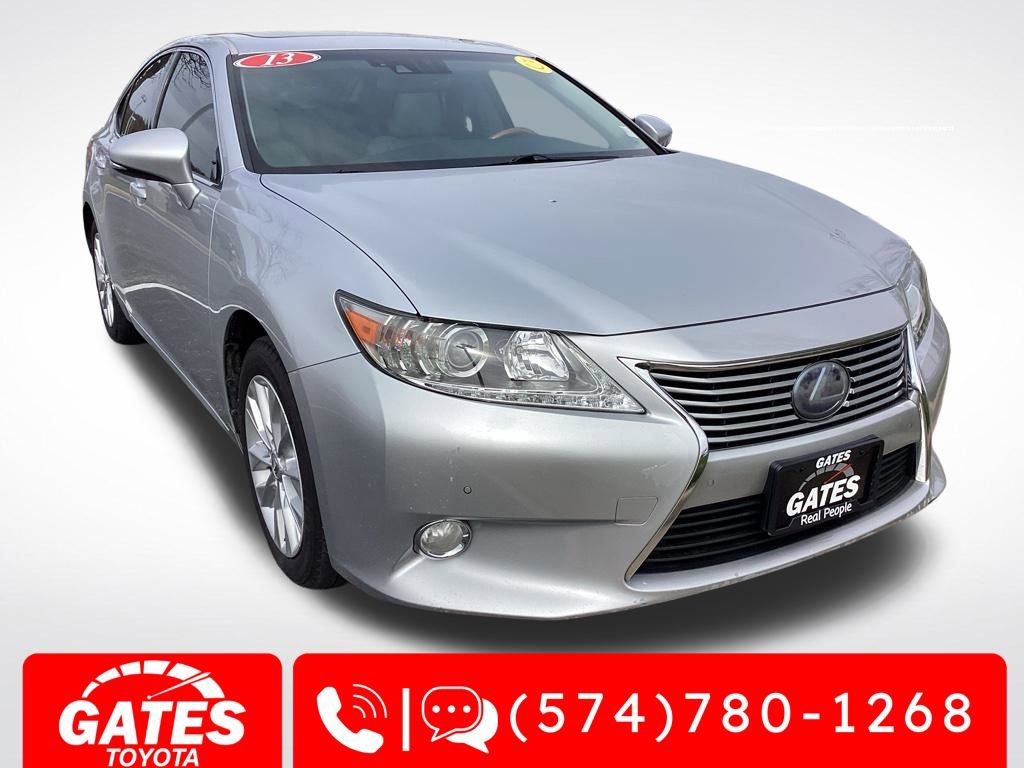 Used 2013 Lexus ES 300h w/ Ultra Luxury Pkg image 1