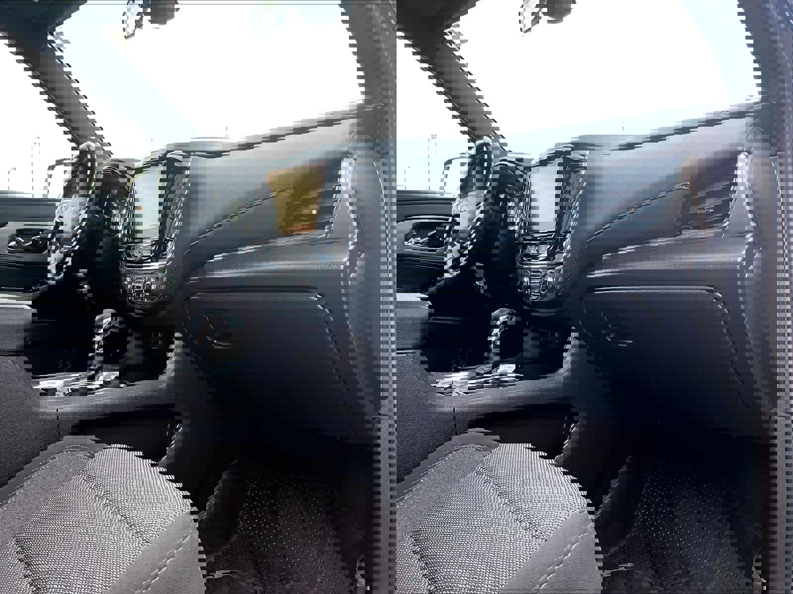 Certified 2022 Chevrolet Traverse LT w/ LPO, Floor Liner Package image 14