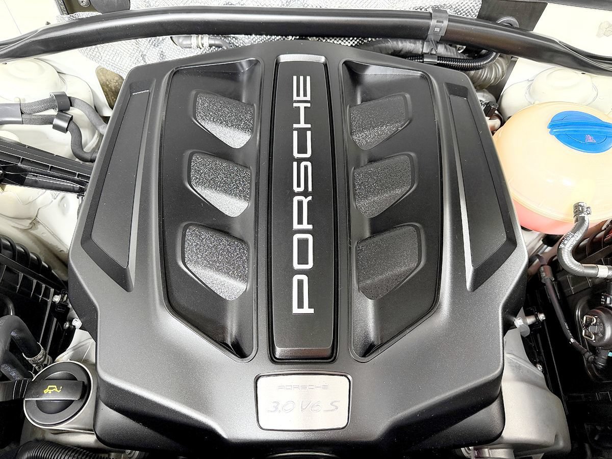 Used 2018 Porsche Macan S AWD/4WD image 22
