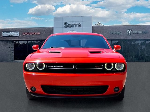 Used 2017 Dodge Challenger R/T w/ Sound Group RWD video 2