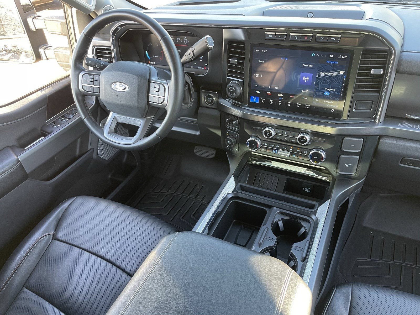Used 2023 Ford F250 Lariat w/ Lariat Ultimate Package AWD/4WD image 16
