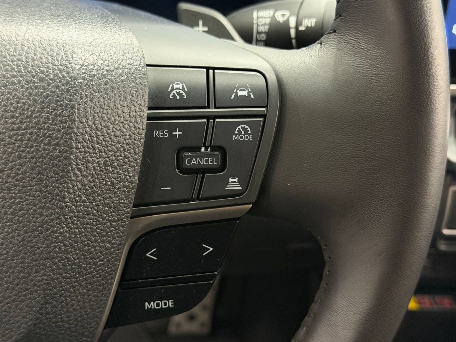 Used 2025 Toyota Camry XSE FWD image 24