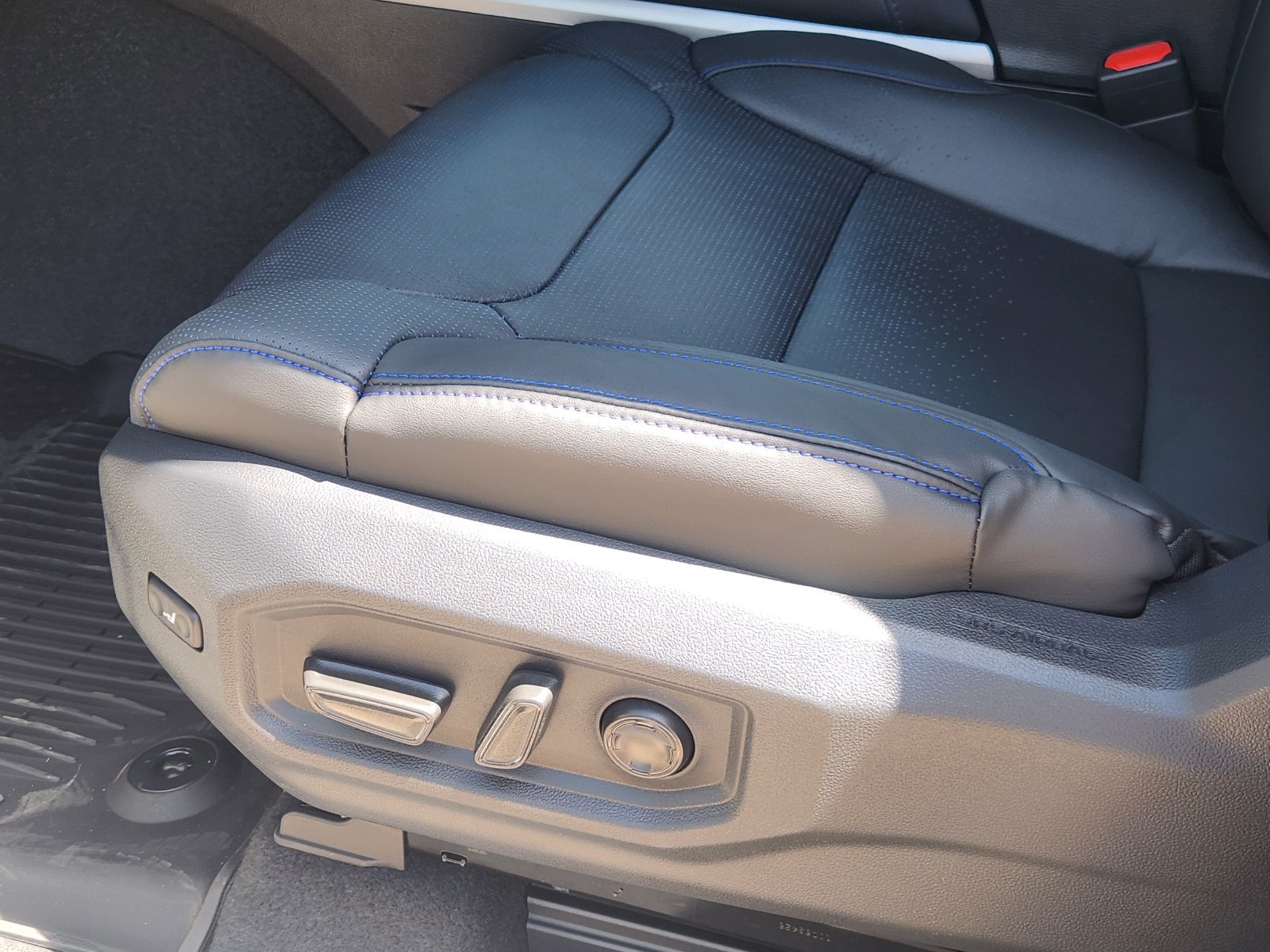 New 2026 Toyota Tundra Platinum AWD/4WD image 23