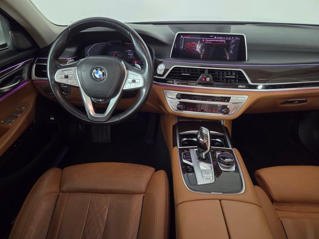 Used 2020 BMW 750i xDrive w/ Autobahn Package AWD/4WD image 26
