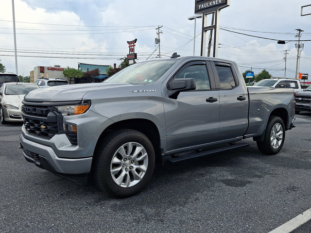 Used 2023 Chevrolet Silverado 1500 Custom AWD/4WD image 3