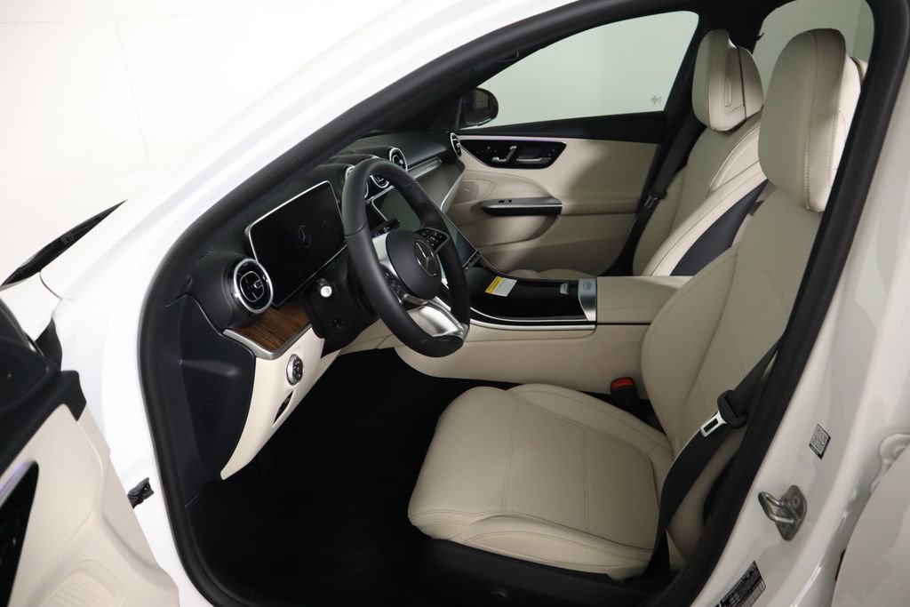 Certified 2025 Mercedes-Benz C 300 Sedan image 19