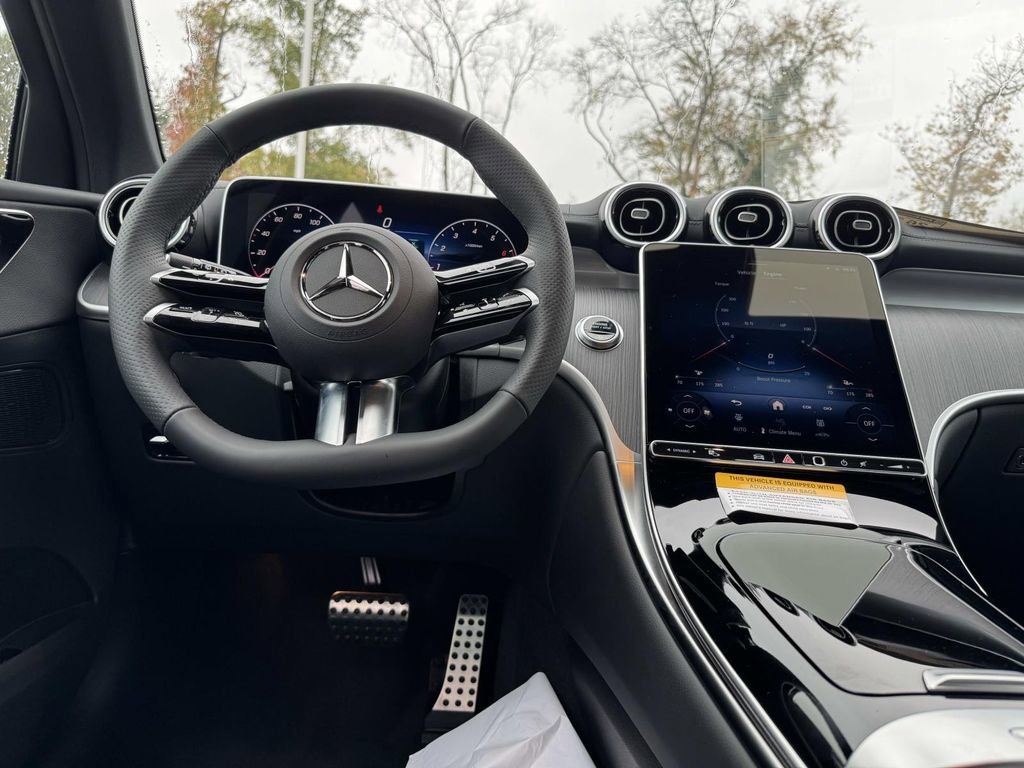 Certified 2025 Mercedes-Benz GLC 300 4MATIC image 12