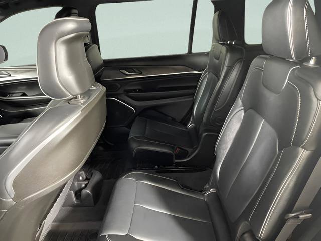 Used 2024 Jeep Grand Cherokee L Overland w/ Advanced Protech Group III image 10