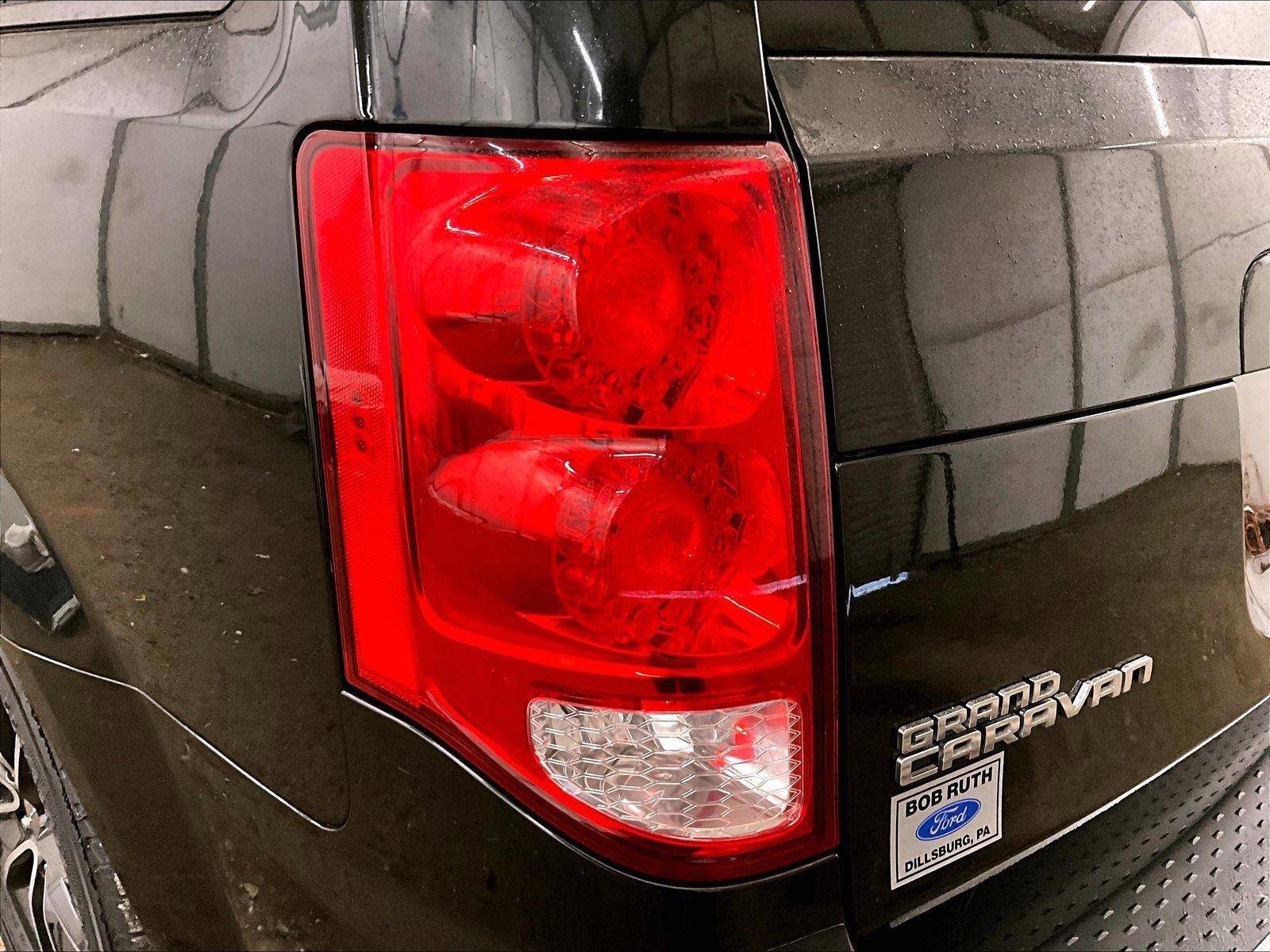 Used 2016 Dodge Grand Caravan R/T FWD image 29