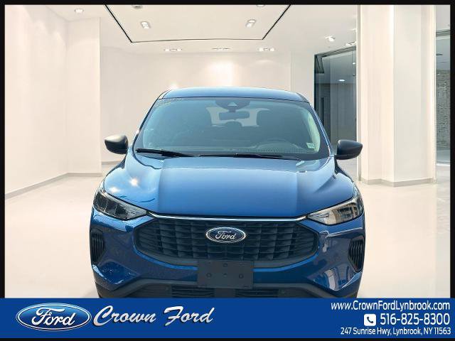Certified 2023 Ford Escape Active w/ Tech Pack #1 AWD/4WD image 2
