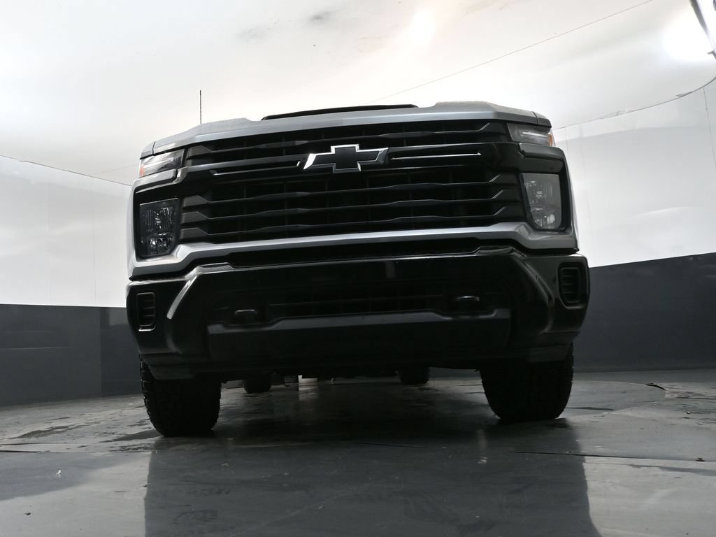 Used 2026 Chevrolet Silverado 2500 Custom w/ Custom Convenience Package AWD/4WD image 19