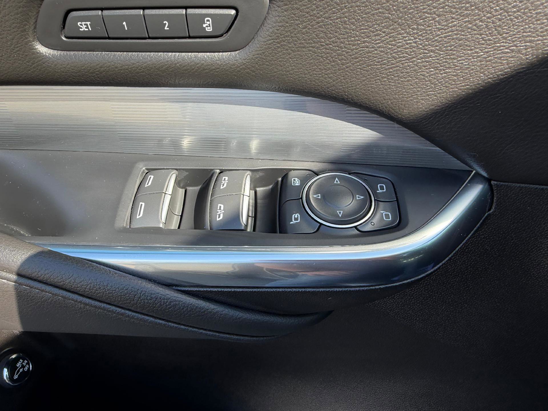 Certified 2025 Cadillac XT4 Premium Luxury w/ Cold Weather Package image 36