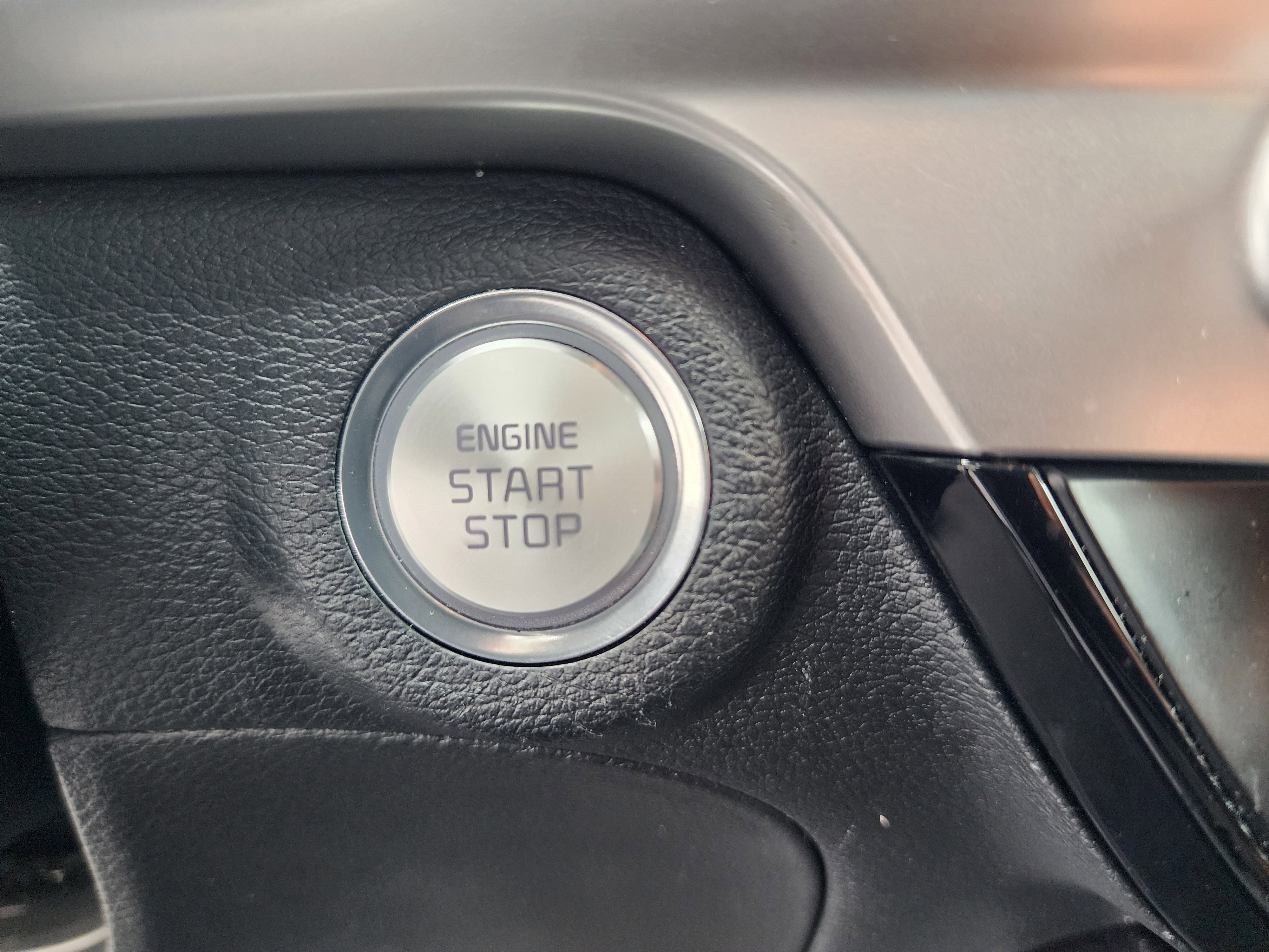 Used 2024 Kia Telluride LX image 30