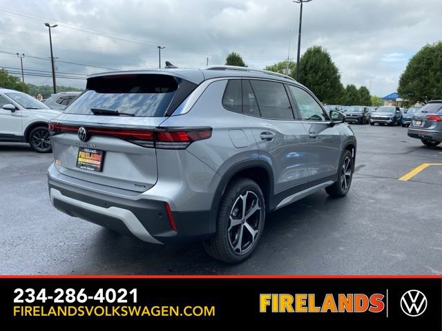 New 2025 Volkswagen Tiguan SE image 8