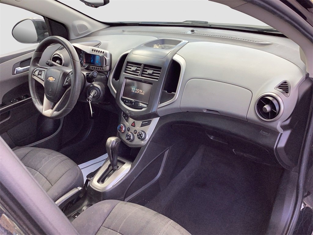 Used 2013 Chevrolet Sonic LT image 29