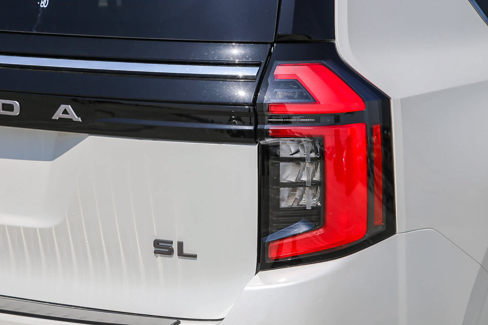 New 2026 Nissan Armada SL RWD image 9