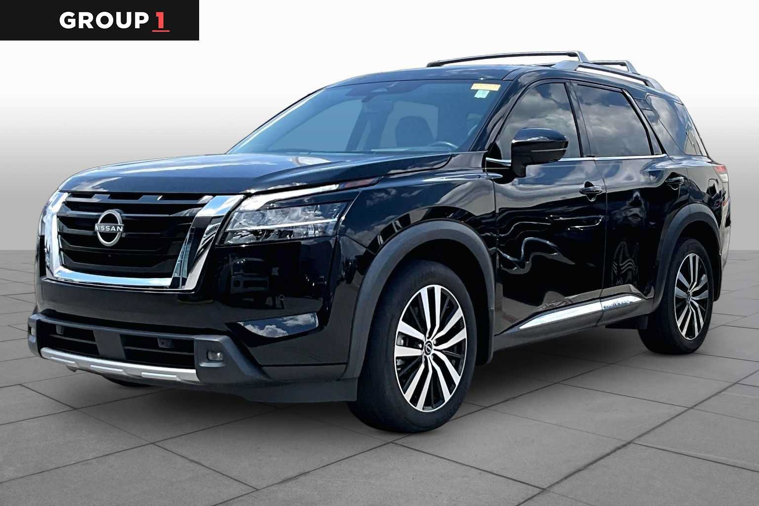 Used 2023 Nissan Pathfinder Platinum w/ Cargo Package AWD/4WD video 1