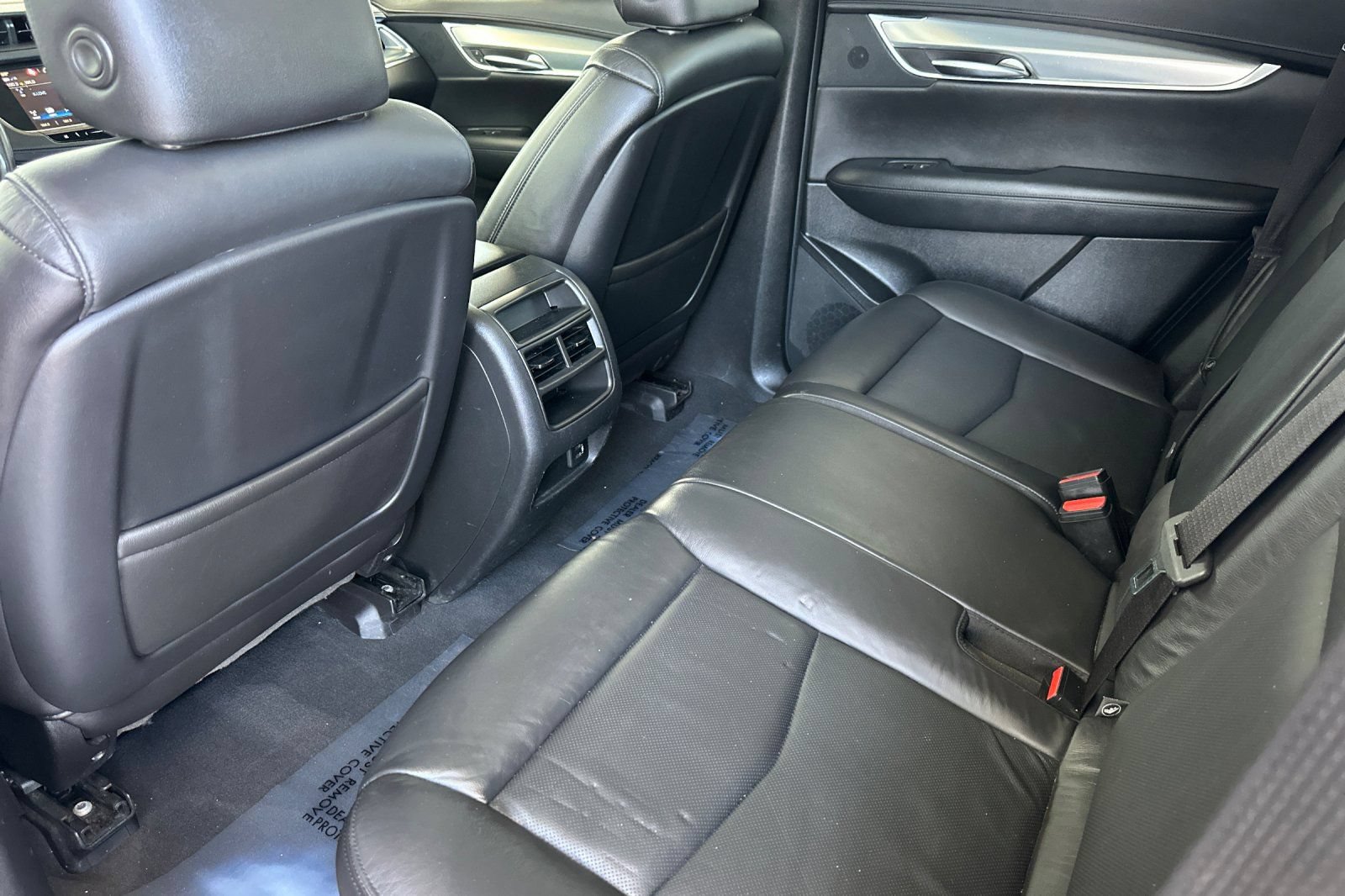 Certified 2019 Cadillac XT5 Luxury w/ Sport Package FWD image 14