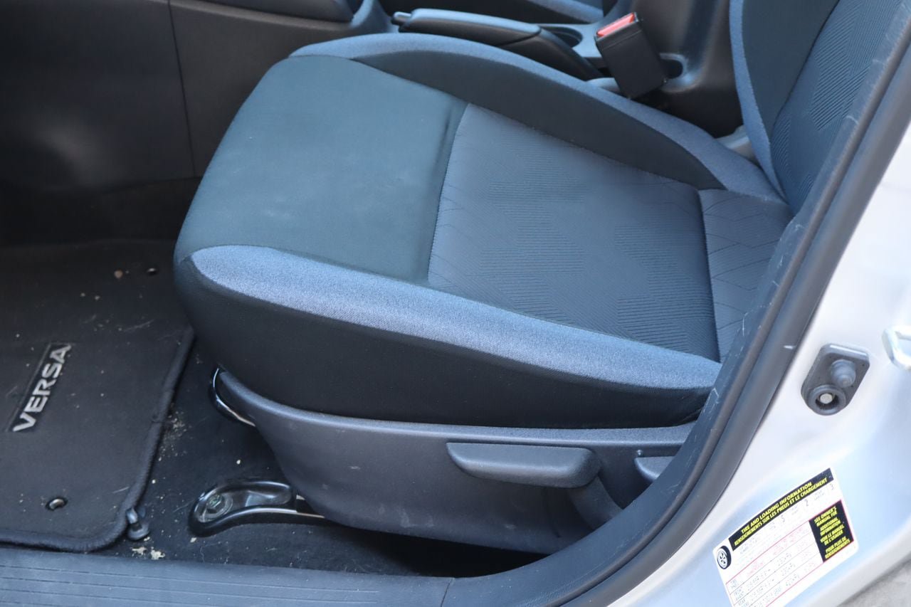 Used 2024 Nissan Versa SV FWD image 13