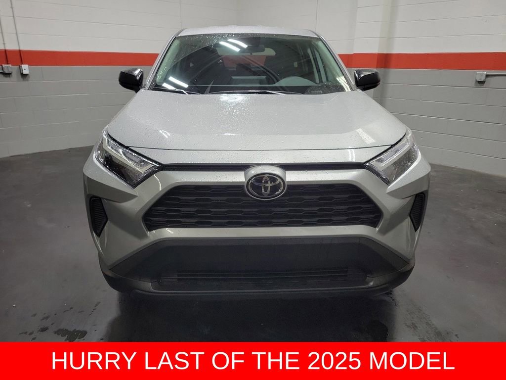 New 2025 Toyota RAV4 LE image 6