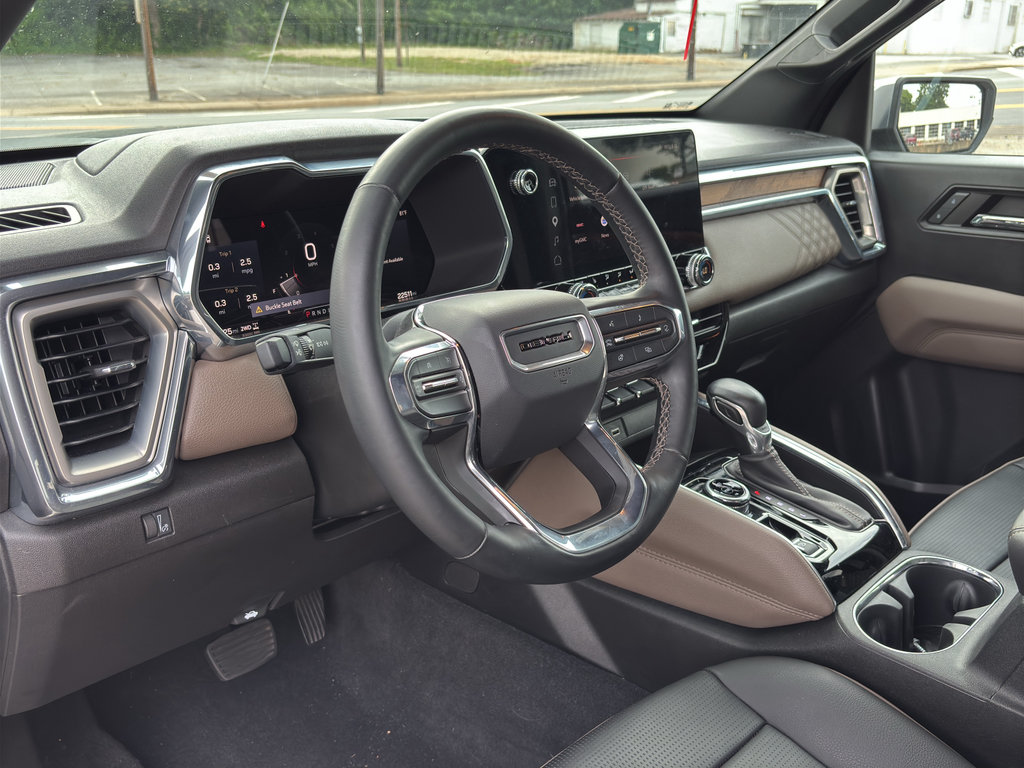 Used 2023 GMC Canyon Denali AWD/4WD image 10