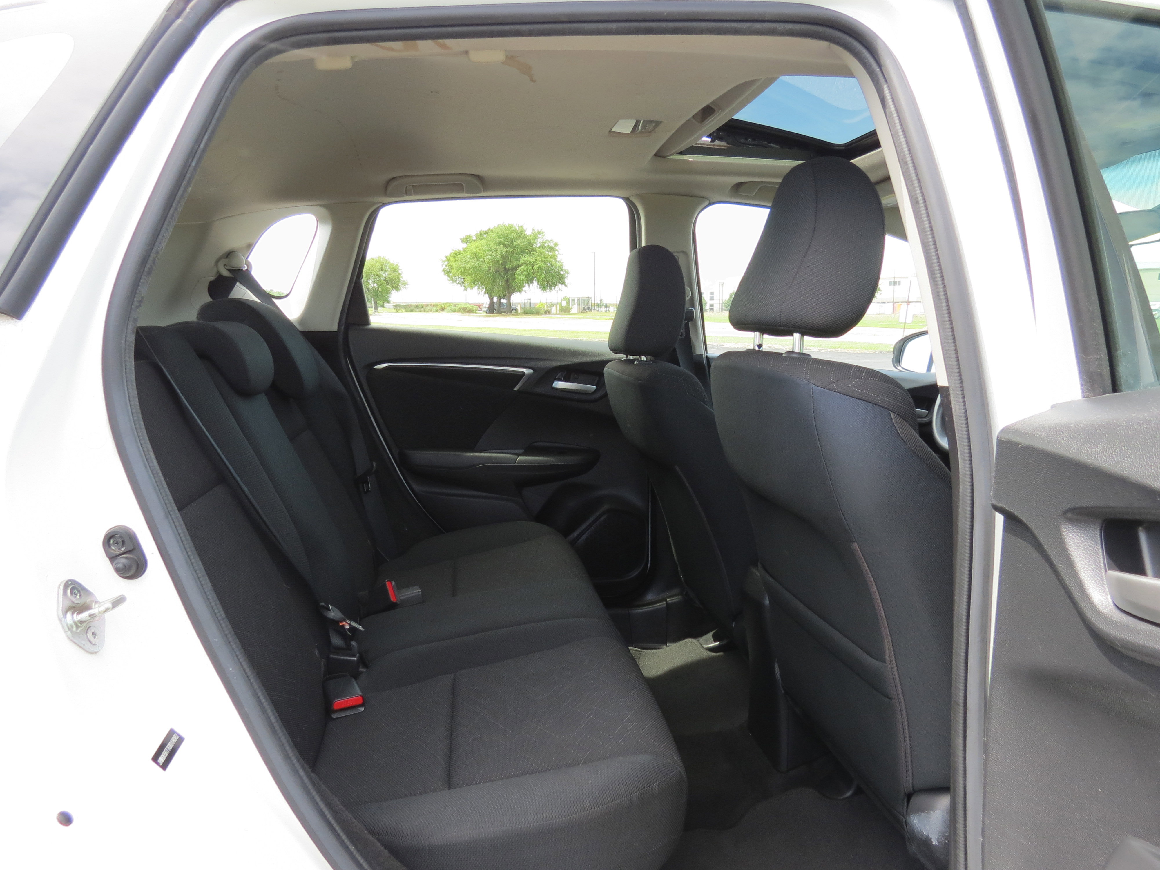 Used 2016 Honda Fit EX image 34