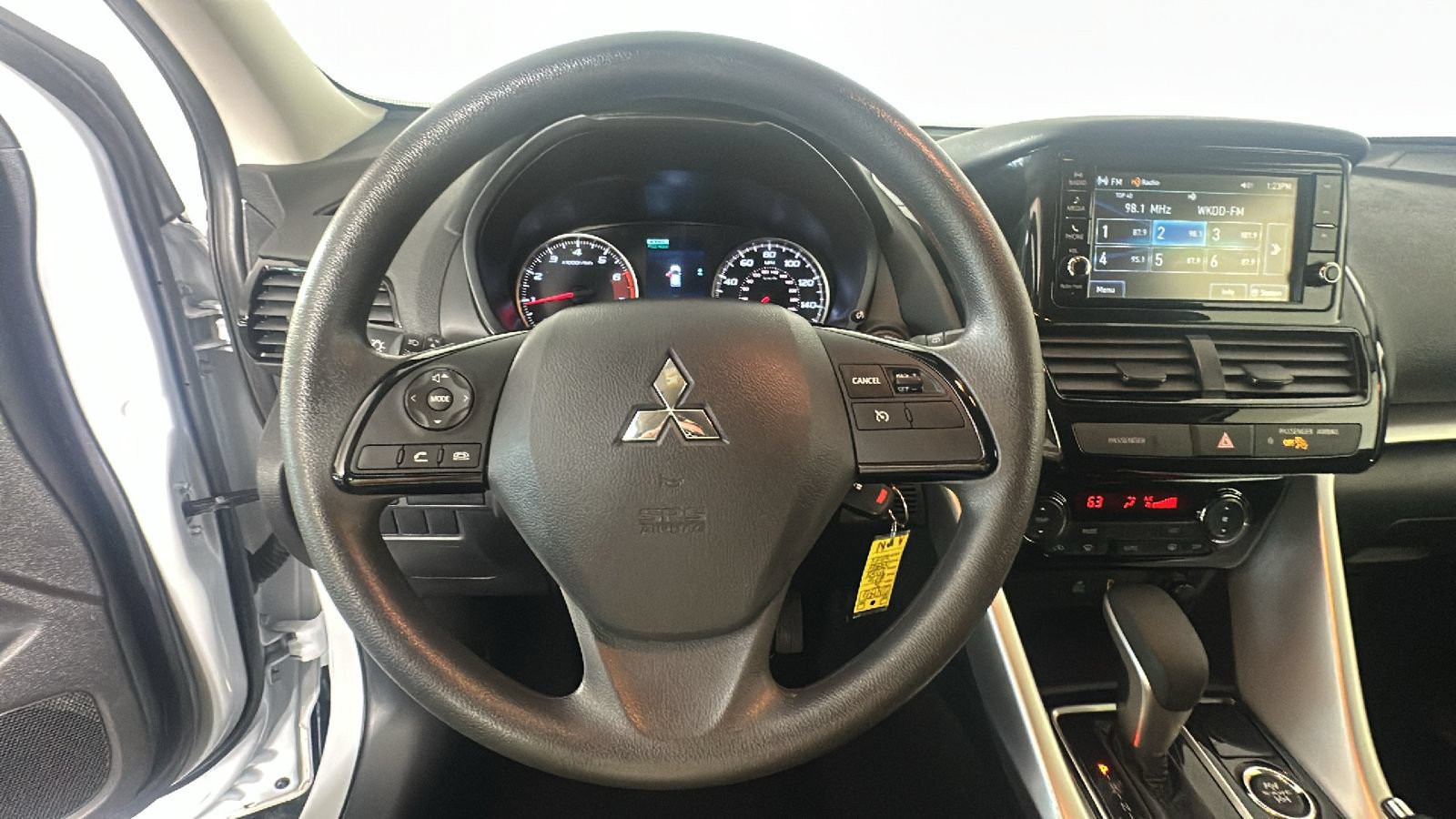 Used 2025 Mitsubishi Eclipse Cross ES AWD/4WD image 15