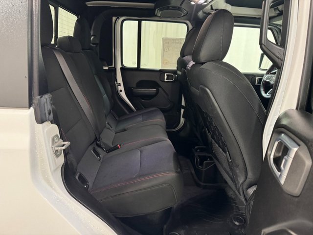 Used 2022 Jeep Gladiator Rubicon w/ Cold Weather Group image 22