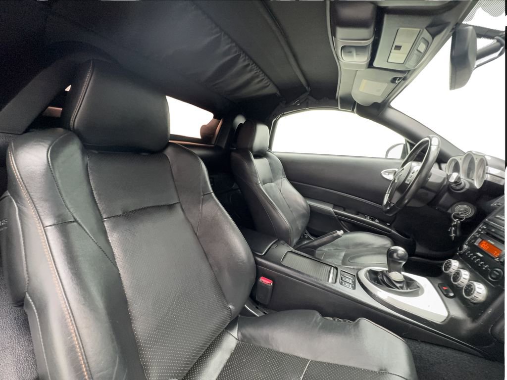Used 2007 Nissan 350Z Grand Touring RWD image 31