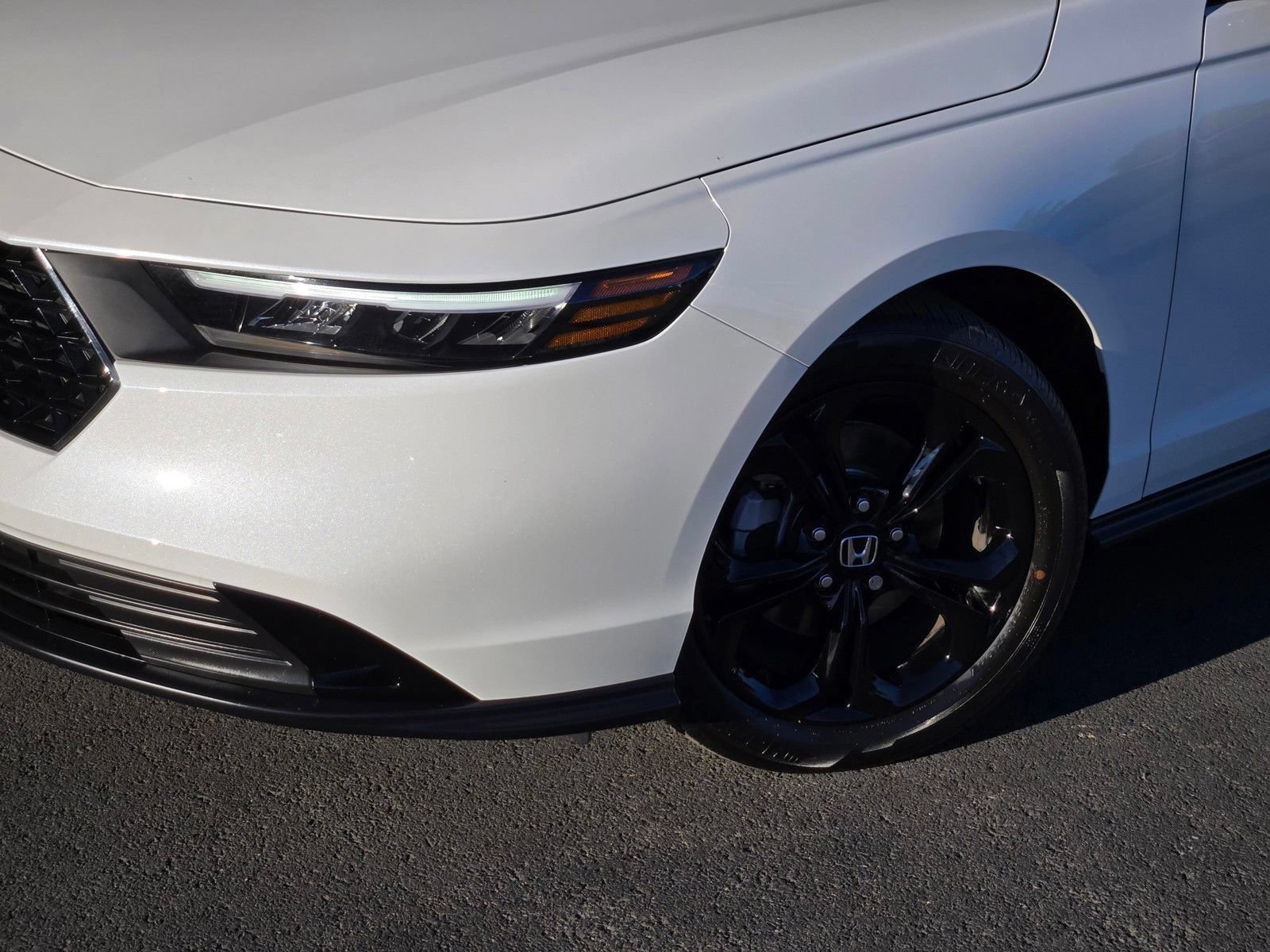 Used 2025 Honda Accord SE image 10