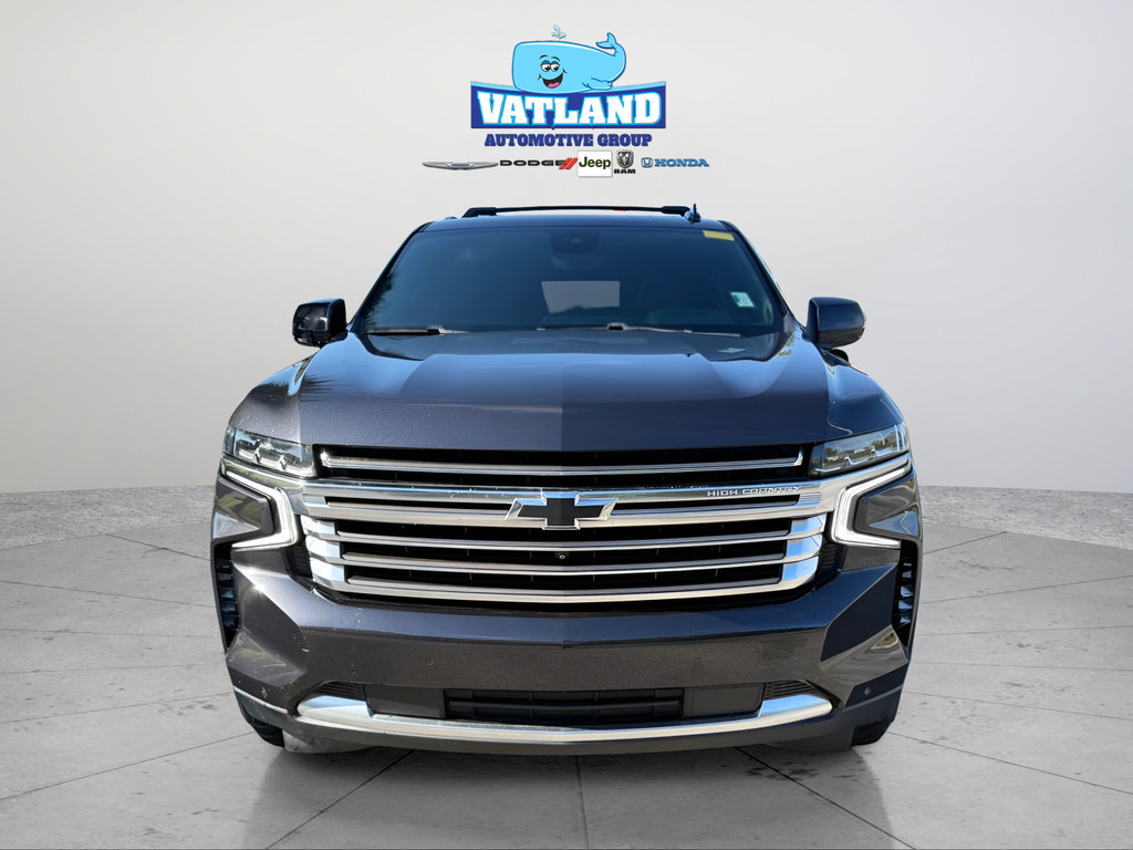 Used 2024 Chevrolet Suburban High Country AWD/4WD image 8
