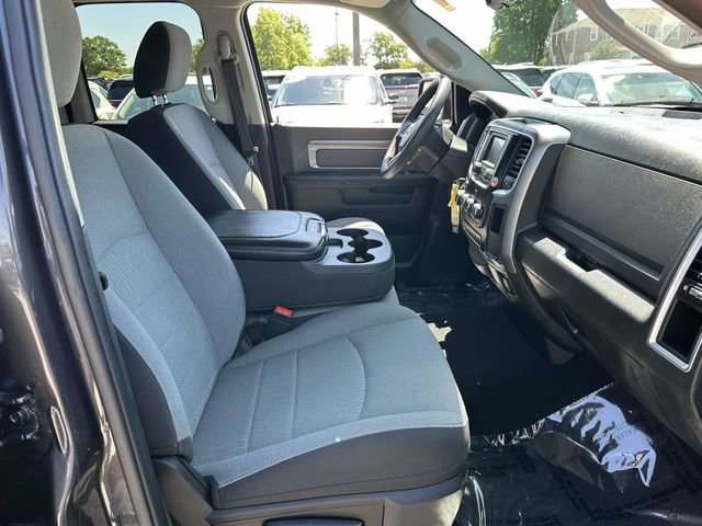 Used 2024 RAM 1500 Classic SLT AWD/4WD image 17