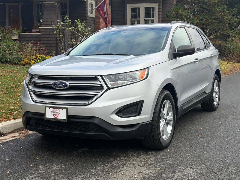 Used 2017 Ford Edge SE image 3