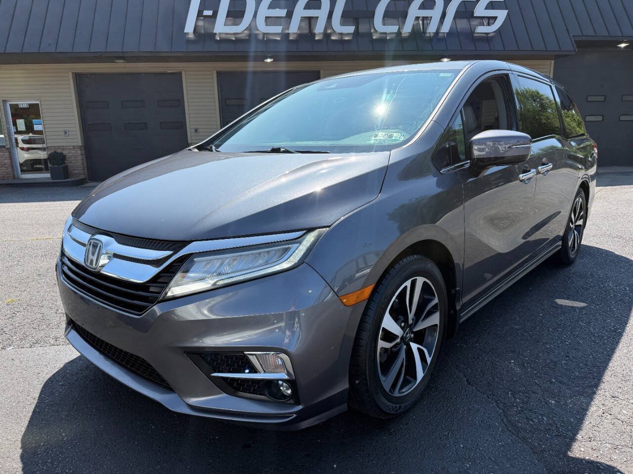 Used 2018 Honda Odyssey Elite image 1