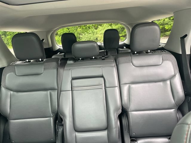 Certified 2025 Ford Explorer Active w/ Active Comfort Package AWD/4WD image 41
